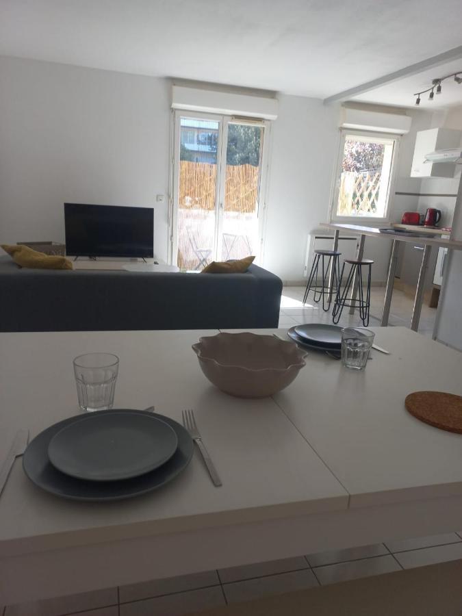 Superbe T2 Avec Parking Prive Apartment Agen Luaran gambar