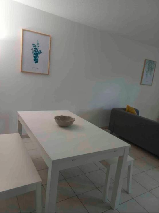 Superbe T2 Avec Parking Prive Apartment Agen Luaran gambar