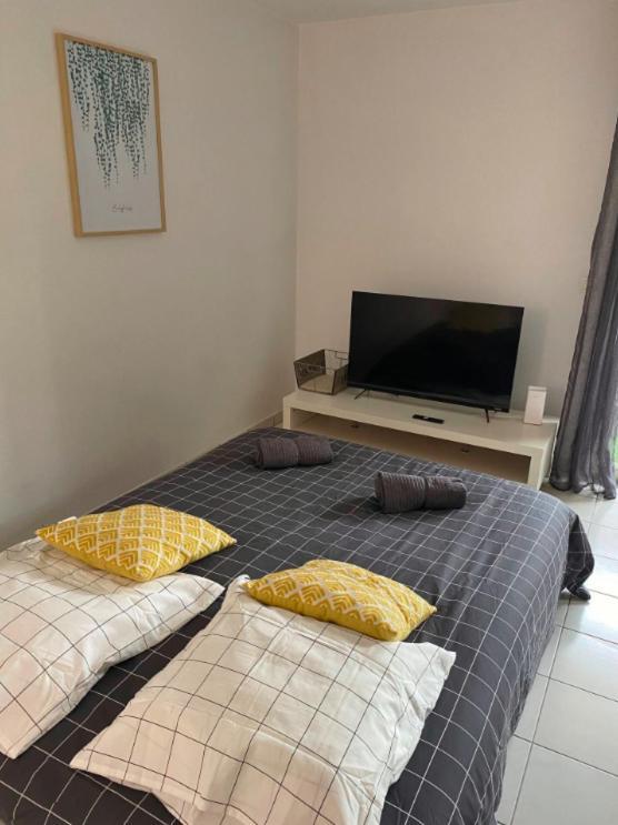 Superbe T2 Avec Parking Prive Apartment Agen Luaran gambar